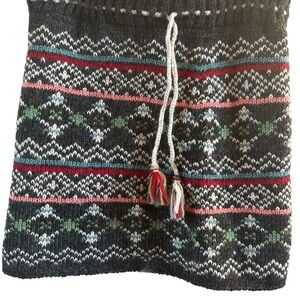 Laundromat Woman’s Sz Medium 100% Wool Gray Fair Isle Vibrant Mini Skirt Tassles